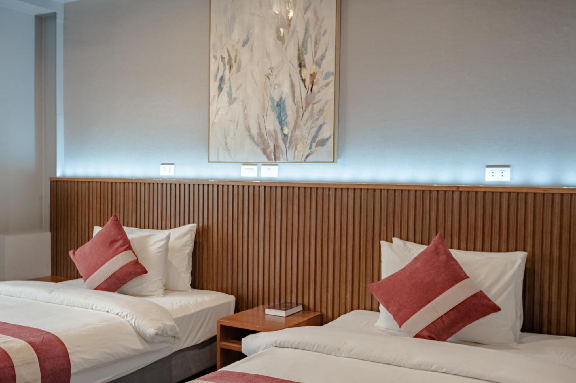 Kekehyu Business Hotel Валенсия Экстерьер фото