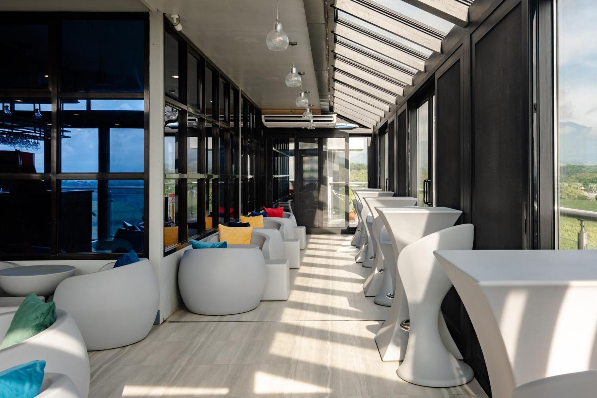 Kekehyu Business Hotel Валенсия Экстерьер фото