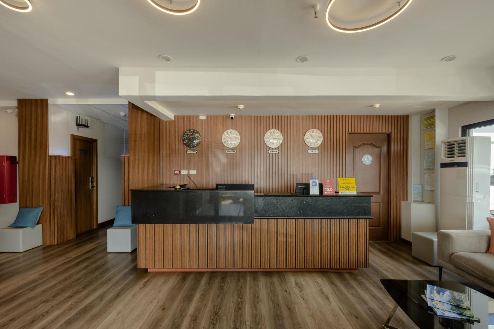 Kekehyu Business Hotel Валенсия Экстерьер фото