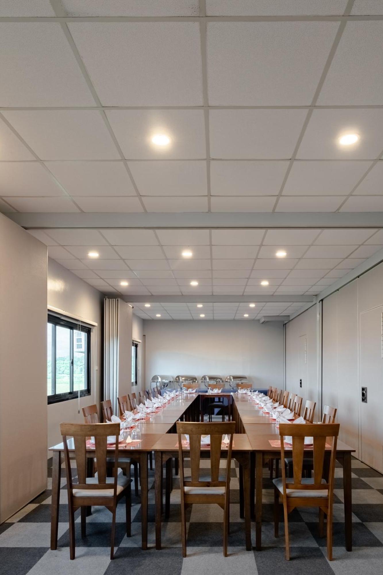 Kekehyu Business Hotel Валенсия Экстерьер фото