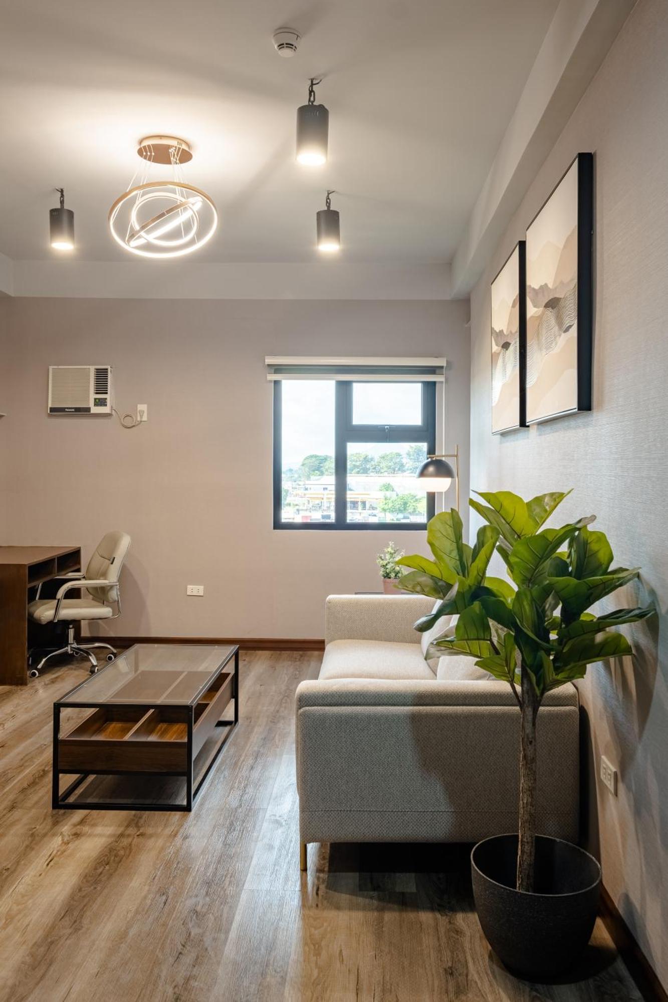 Kekehyu Business Hotel Валенсия Экстерьер фото
